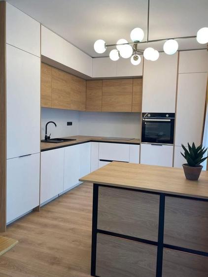 Apartament cu 3 camere, mobilat în Zorilor