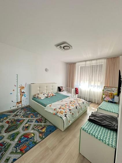 Casă individuală cu 4 camere cu Canalizare în Bragadiru