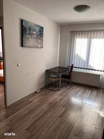 Apartament cu 2 camere în Podu Roș