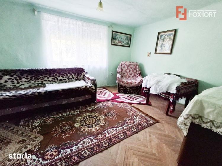 Casă cu 4 camere cu Canalizare în Crișan