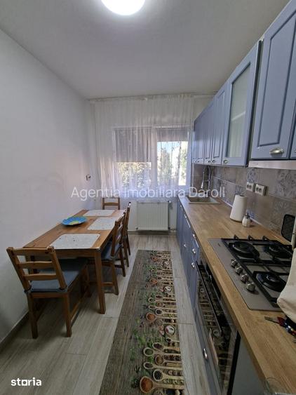 Apartament trei camere, et. 3/4, C-tin Brancu?i-Curtea de Apel