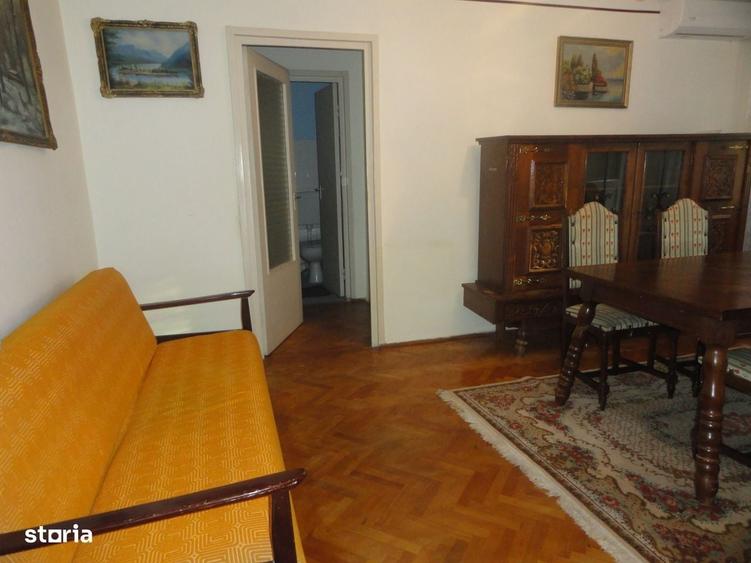 Apartament cu 4 camere în Central