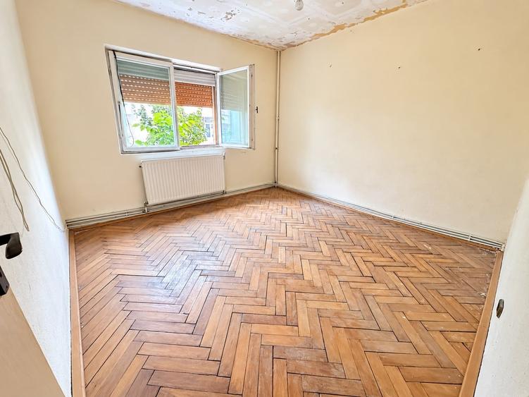 Apartament cu 2 camere decomandat în Cugir
