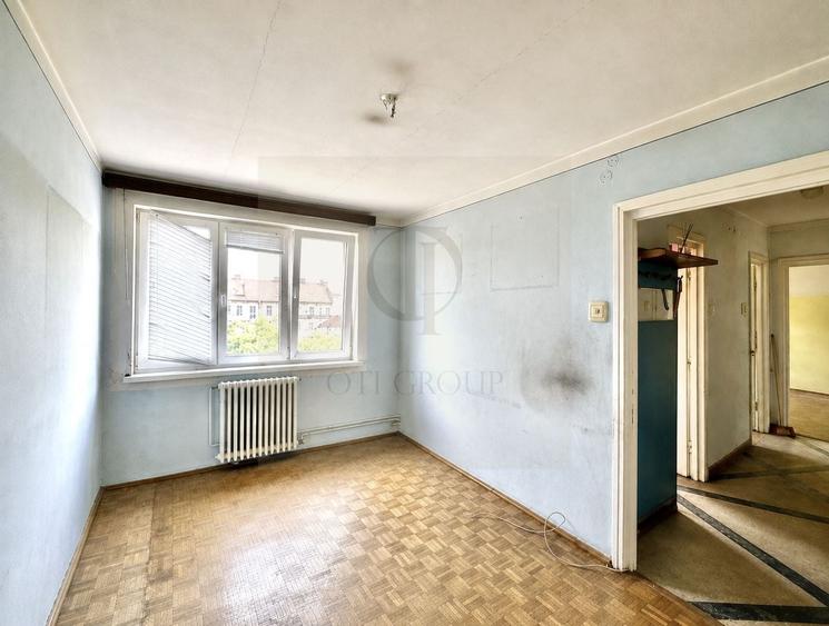 Apartament cu 2 camere decomandat în Central