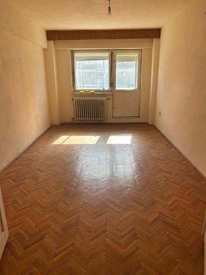 Apartament cu 3 camere decomandat în Ultracentral