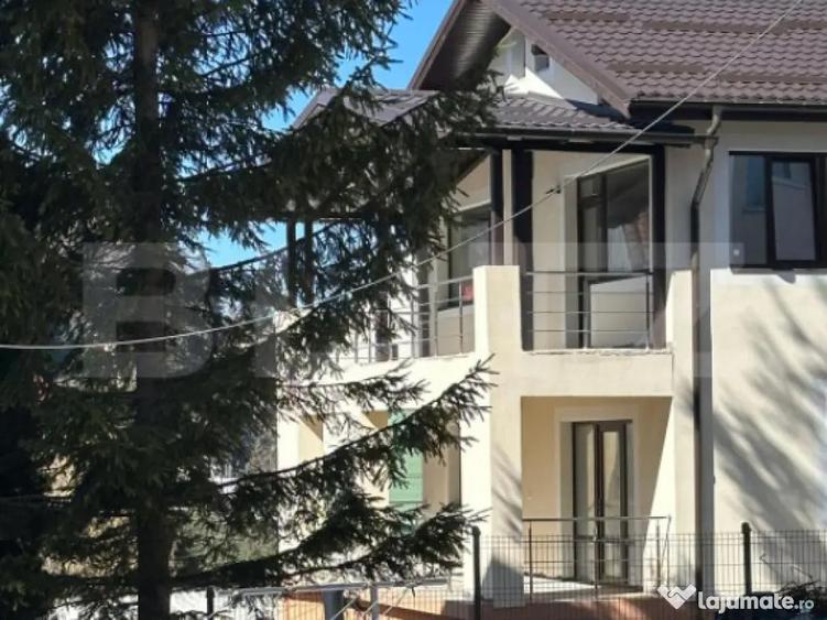 Casa familiala spatioasa de vanzare - Predeal - 1