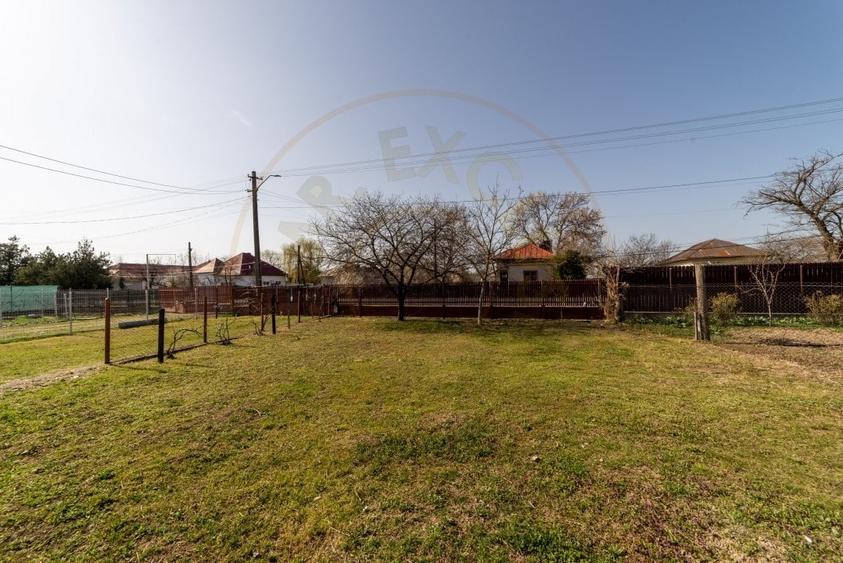 Casa la tara cu teren generos in zona Cateasca -Jud. Arges! - 7