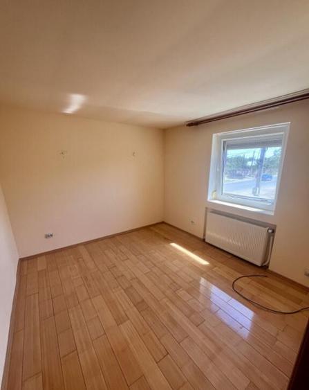 Casa de vanzare Frumusani - Spatiu Comercial la Parter - 25 - 14