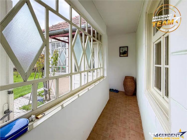 OFERTA REZERVATA!Casa cu farmec rustic teren privat de 3.3 - 7