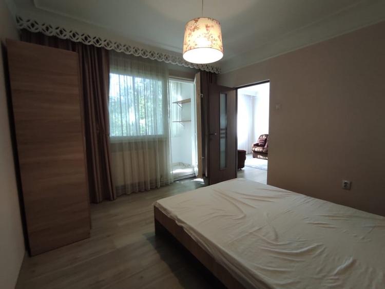 DE INCHIRIAT - APARTAMENT 2 CAMERE-PODU ROS - 5