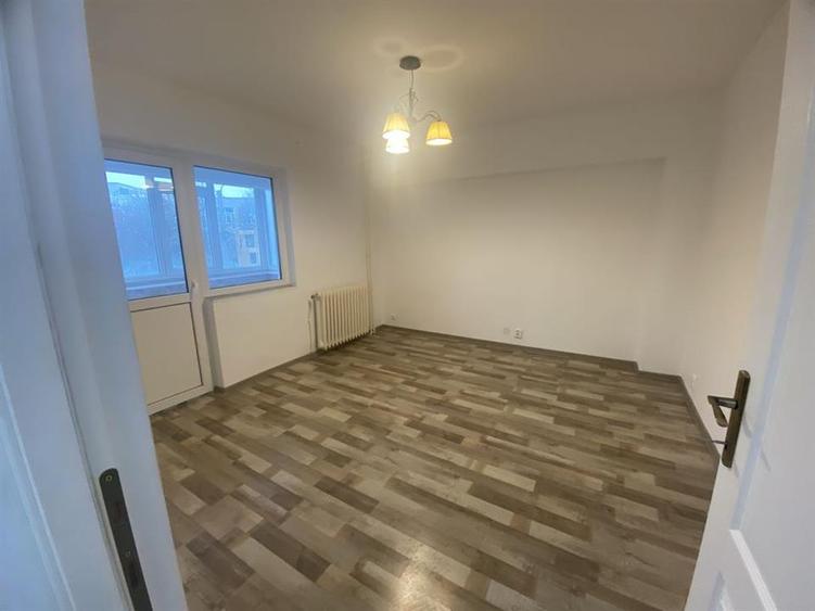 Apartament 2 camere Sf. Lazar-PALAS - 499 EURO - 2