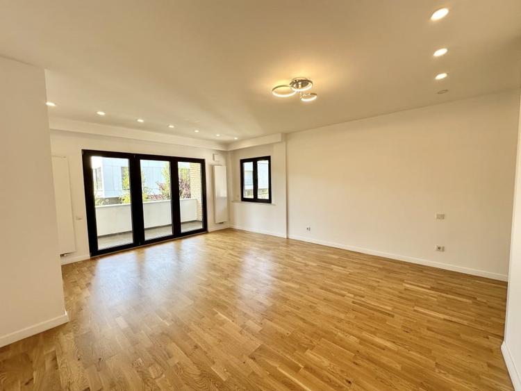 OXFORD GARDENS | VILA COMPLET RENOVATA |  VEDERE SPRE PADURE - 11