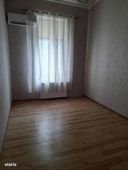 (Costuri utilitati incluse) - Spatiu central, ideal pentru birou - 3