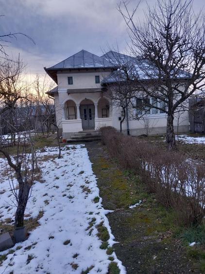 Casă de vânzare în centrul comunei Stâlpeni- Jud.Arges - 2