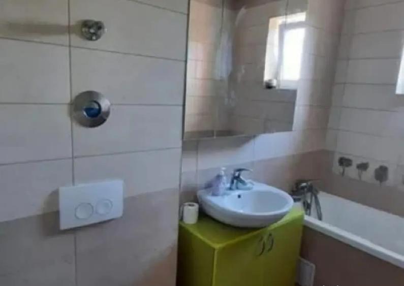 Apartament 2 camere decomandat 53 mp, cu loc de parcare si b - 7