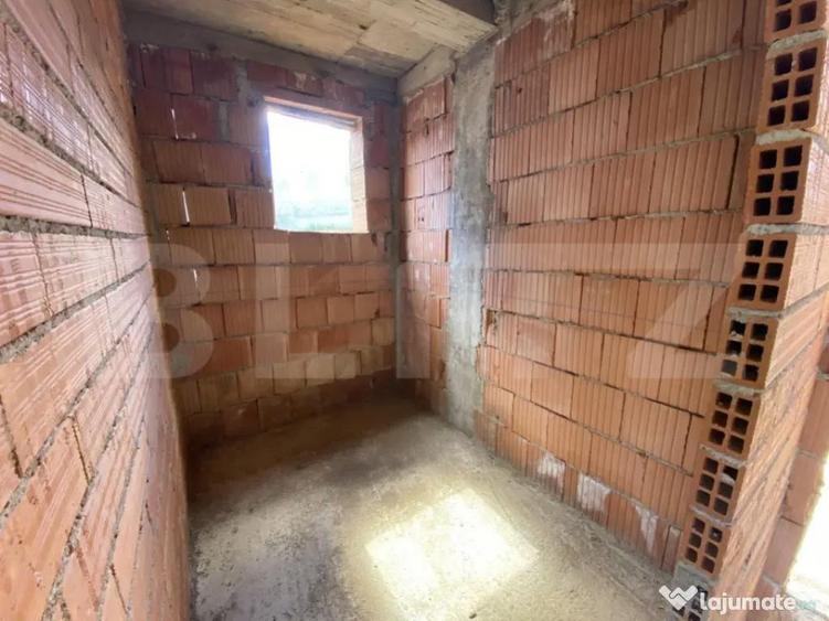 Casa familiala la rosu in suprafat utila de 199 mp si 400 mp - 2