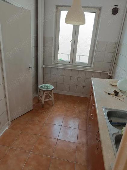 Inchiriez 3 camere (ne)mobilate - 7