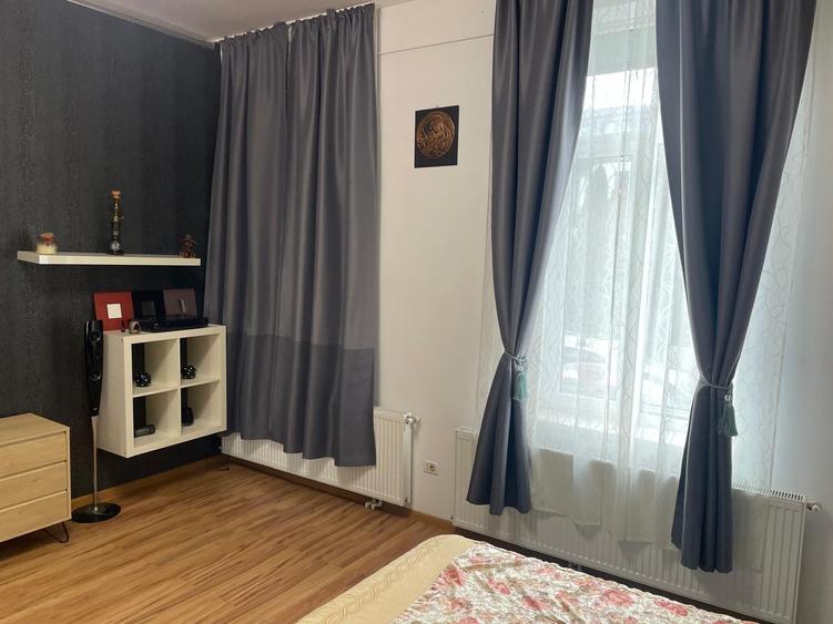 Parc Carol  2 Camere  Curte Individuala - 1