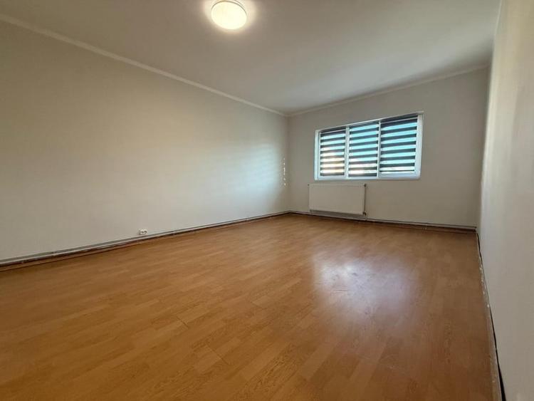 Apartament spatios cu 2 camere, decomandat, 60 mp utili - Soarelui - 1