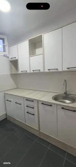 Garsoniera etaj intermediar finisata mobilata , zona Autogarii - 3