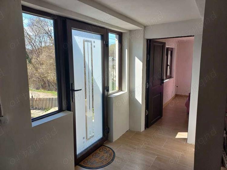 Proprietar: Casa 3 camere in Doftana, langa padure - 2