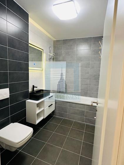 Apartament 2,5 camere, terasa 16 mp, parcare, boxa -zona Avangarden 4 - 5