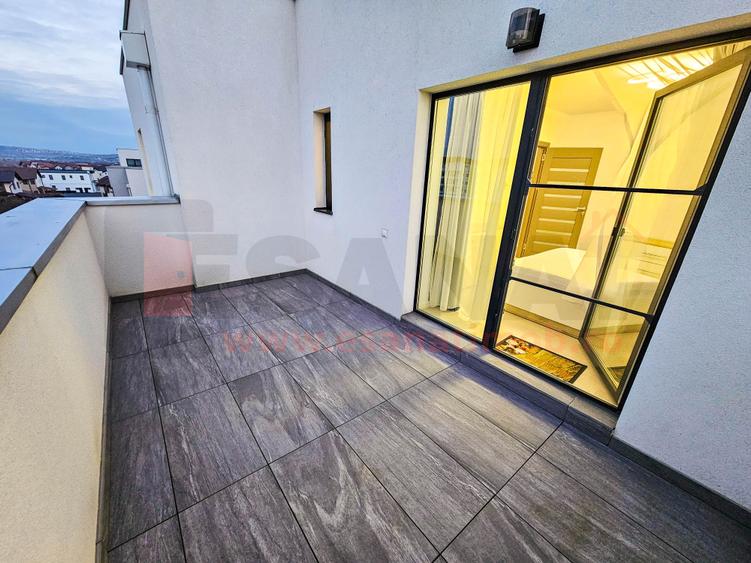Penthouse cu 3 camere decomandat, mobilat în Terezian