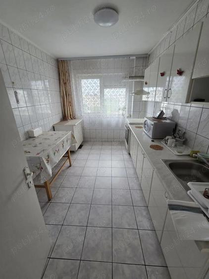 Vand apartament 3 camere langa Liceul Lucian Blaga - 2