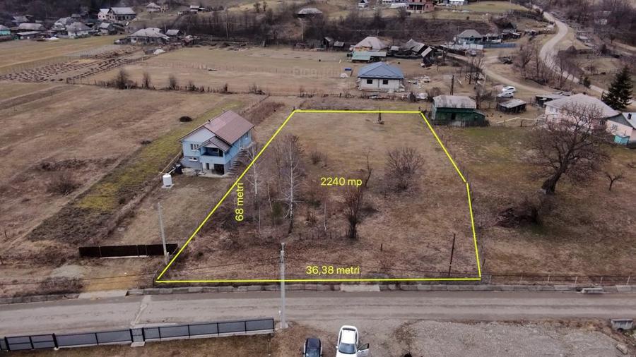 Teren Tasca  2240 mp , posibilitate parcelare - 1