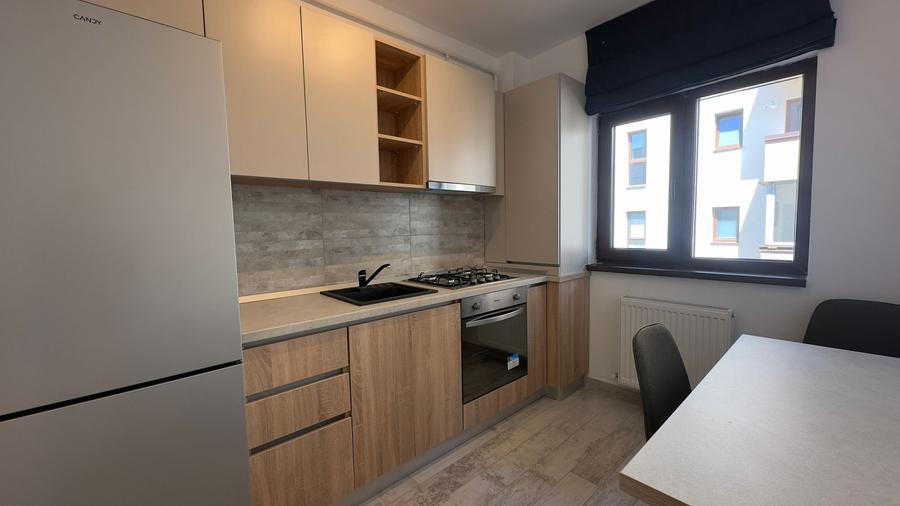 Garsoniera de vanzare la intrare in Sanpetru si /sau pe str Universului - 12