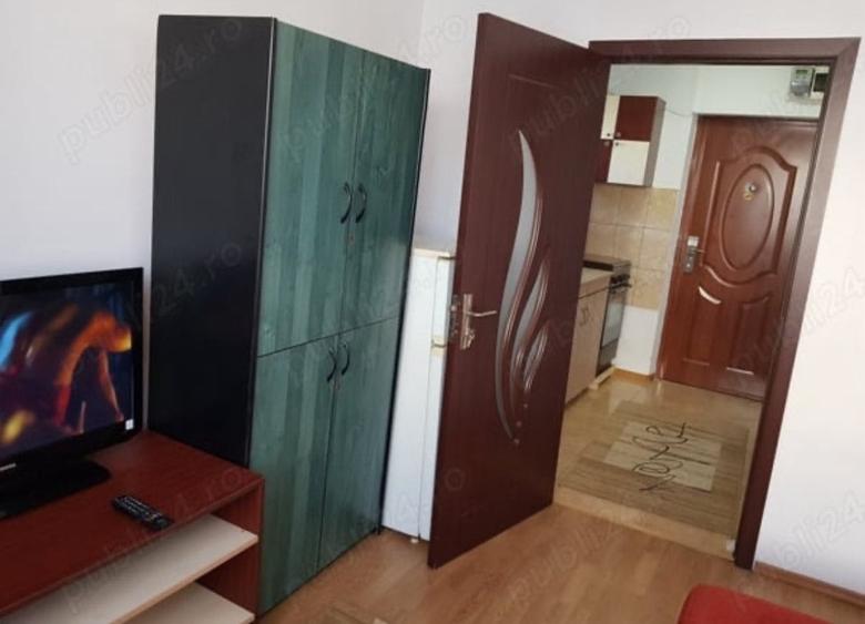 Garsonieră zona Far mobilată utilată 22 mp - 1