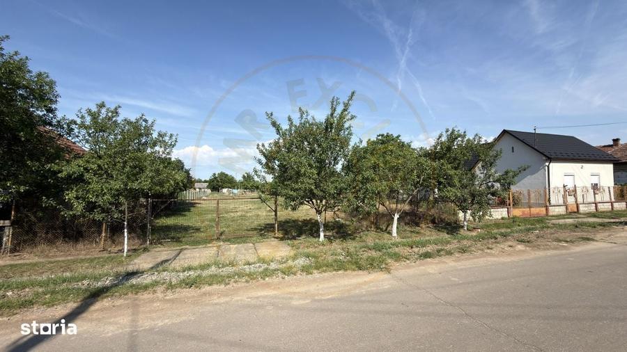 Teren Intravilan 1404 mp, Front 17 m Loc. Lucaceni SM -Str. Horea- Co - 1