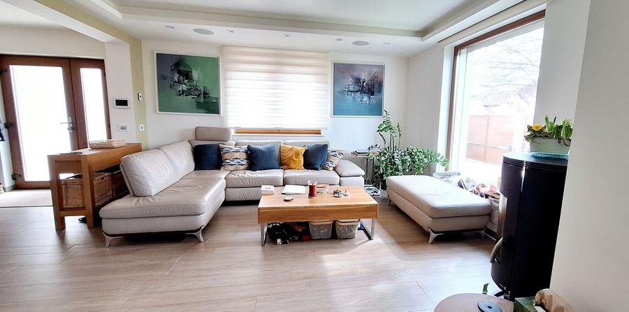 Casa eficienta energetic cu piscina in Giroc - 8