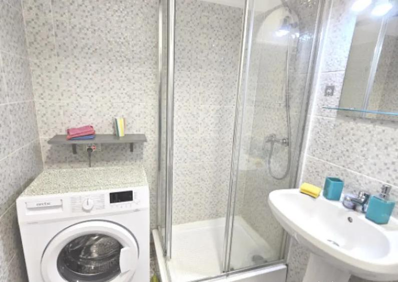 Garsoniera Popesti Leordeni Zona de case. Parcare. - 2