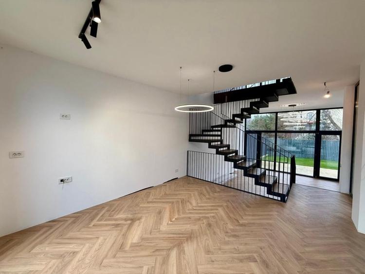 MOGOSOAIA FRF | VILA MODERNA LANGA PADURE | FINISATA 2025 - 3