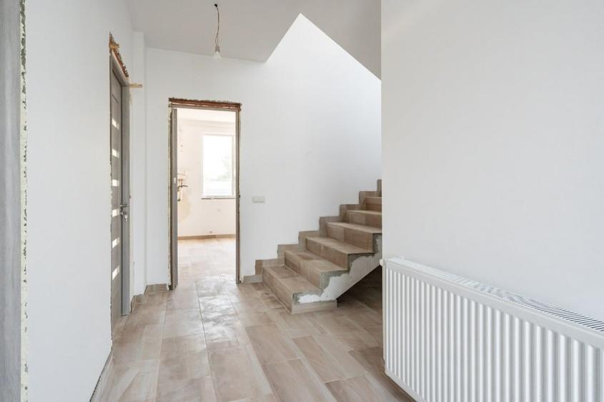 Casa de v&acirc;nzare p+1 - 6