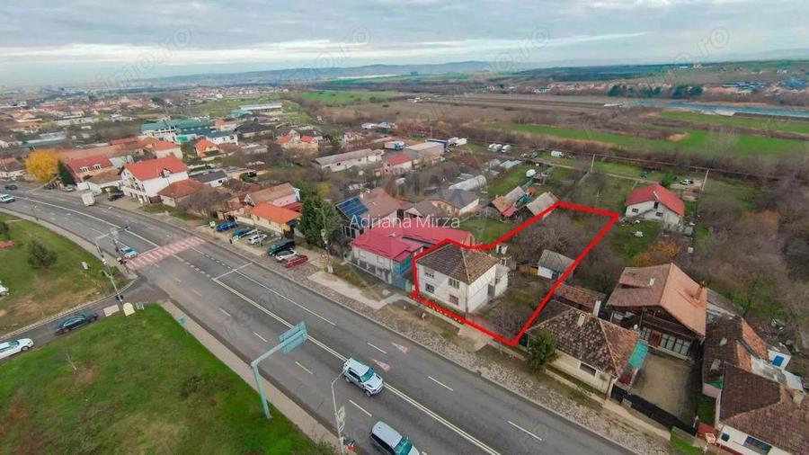 De vanzare Casa + Teren 1054 mp, in S?nmartin