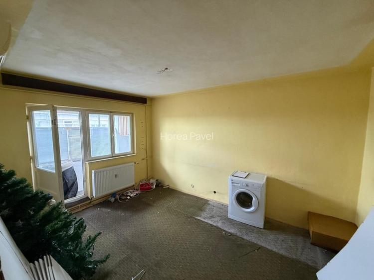 Apartament cu o camera, 25 mp utili, in zona Lunei