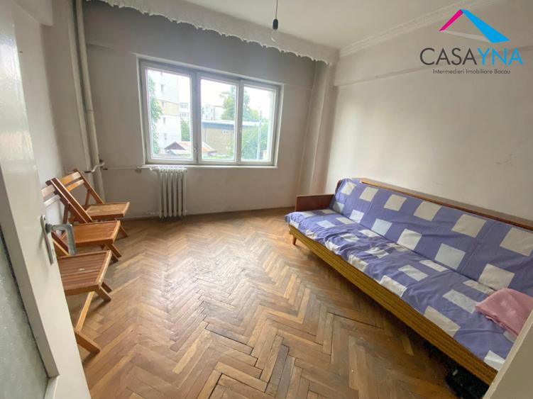 Apartament cu 3 camere decomandat în Narcisa