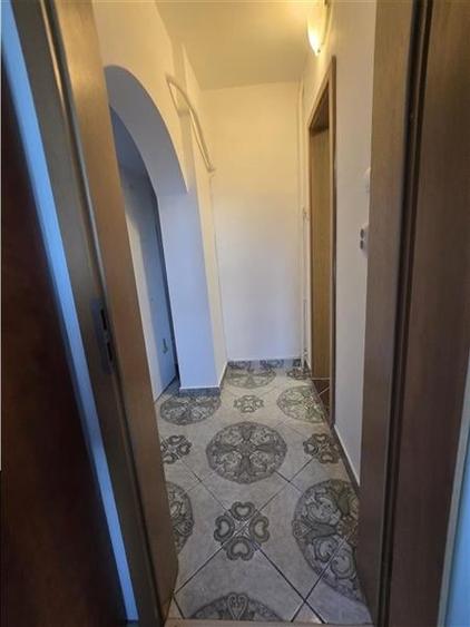 Brancoveanu-Nitu Vasile,apartament 3 camere,bloc reabilitat - 11