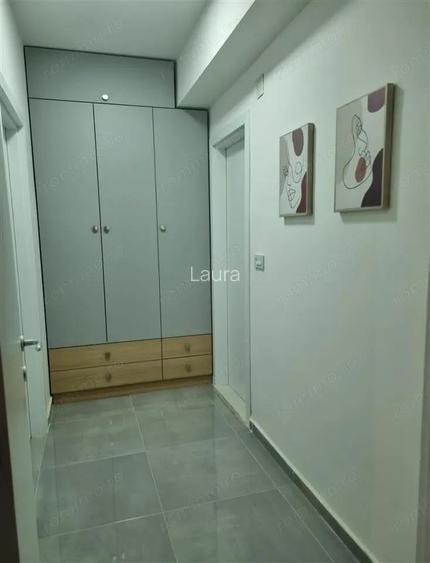 Vanzare apartament de doua camere zona Titan