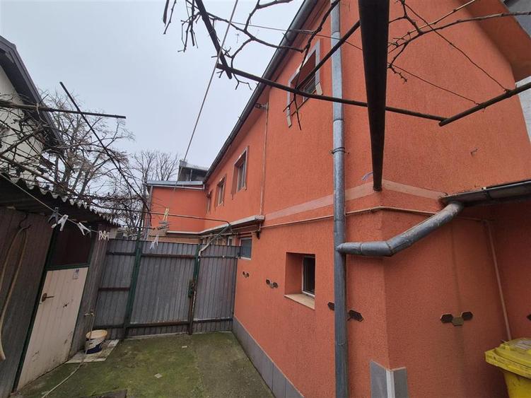 zona str.Plevnei-Poem Cafe, Apart 4 cam in vila 102 mp utili - 1