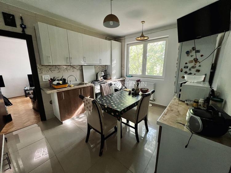 3 CAMERE BUCURESTII NOI / METROU JIULUI 5 MINUTE / CENTRALA PROPRIE / RENOVAT 3 CAMERE BUCURESTII NOI / METROU JIULUI 5 MINUTE / CENTRALA PROPRIE / RENOVAT