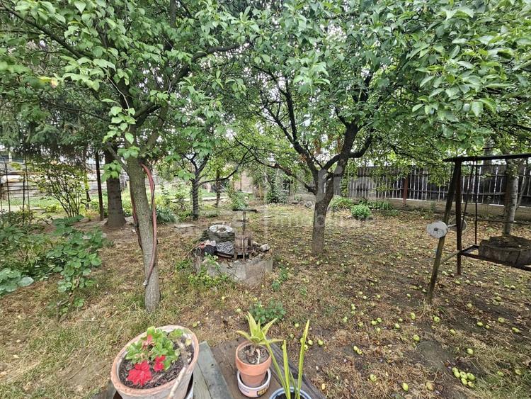 Casa demolabila cu teren 729mp | Front 22m | Marasti | str. Bobalnei - 1