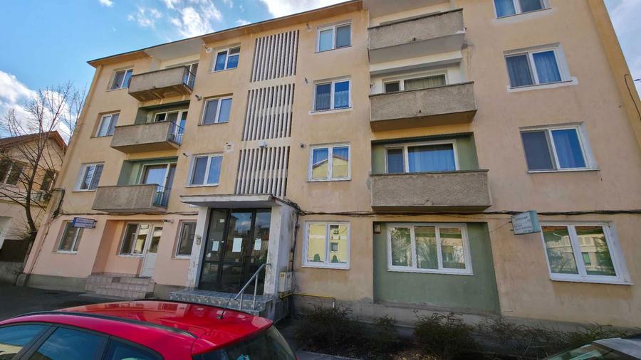 Apartament de vanzare - 4
