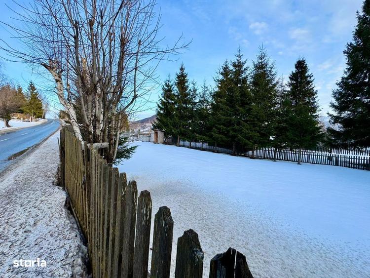 Cabana de vacanta Muntele Baisorii - teren 800 mp - 98 mp construi - 2