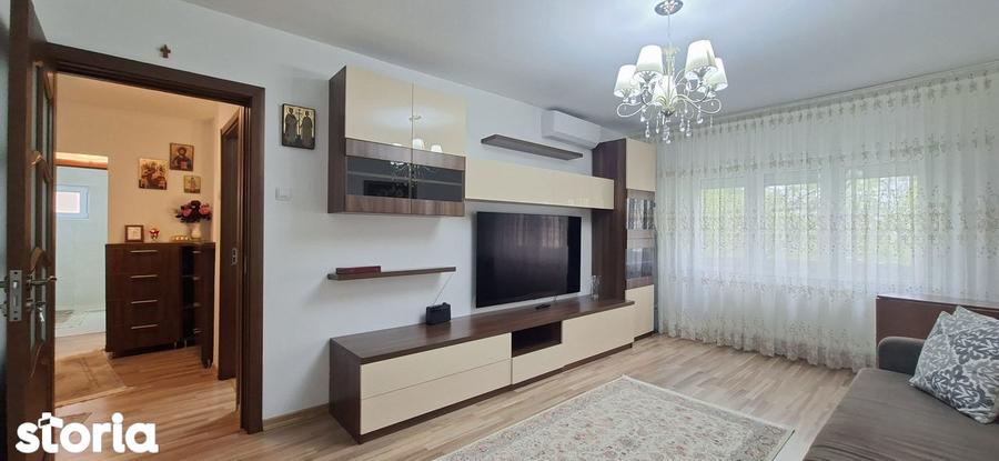Apartament renovat complet, etaj 1 Str. Traian, langa Starea Civila - 5