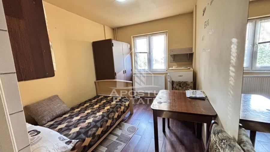 Garsoniera in Complexul Studentesc, etaj intermediar, ideal investitie - 2