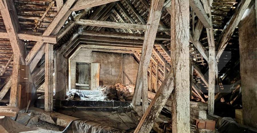 Pod spai?os, transformabil in apartamente, 285 mp, Pia?a - 4