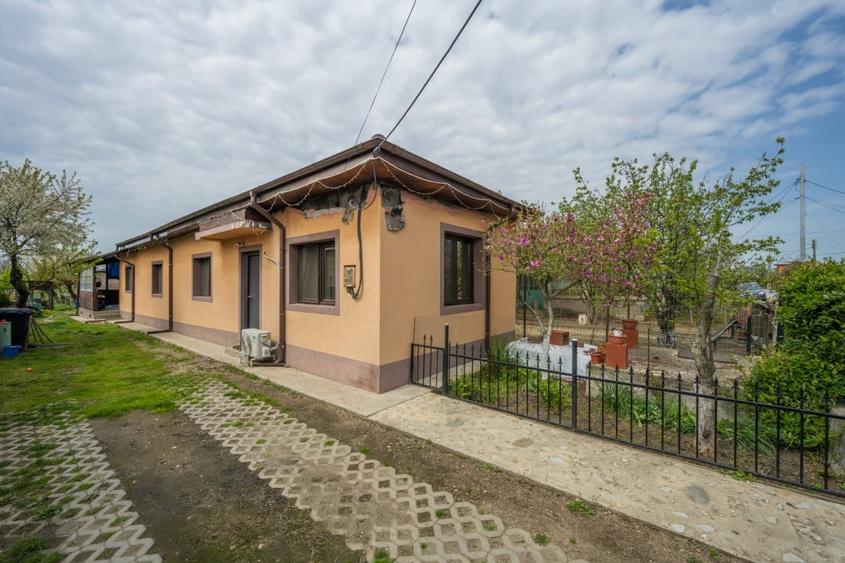 TANTAVA - GRADINARI, CASA 70 MP, LOT - 1557 MP! - 11